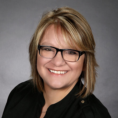 Cara Lewis Sauk Centre Branch Manager